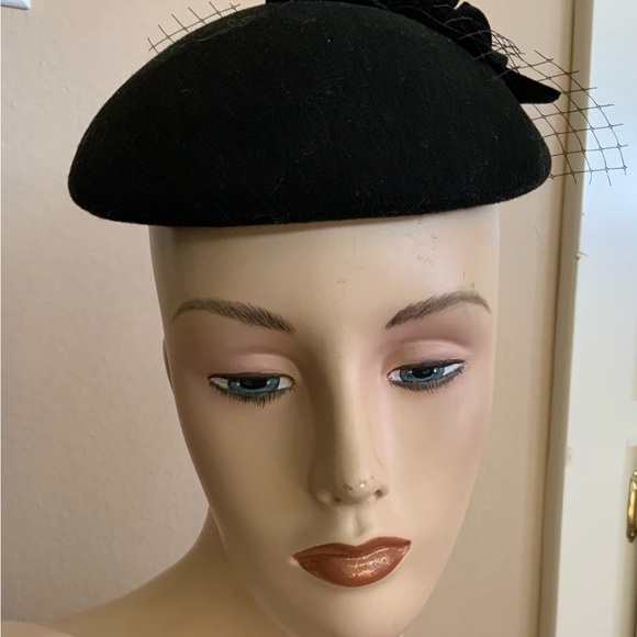 Black felt hat - Picture 3 of 7